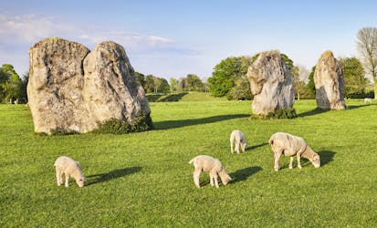 Bath, Avebury and Lacock Village small group day tour from London